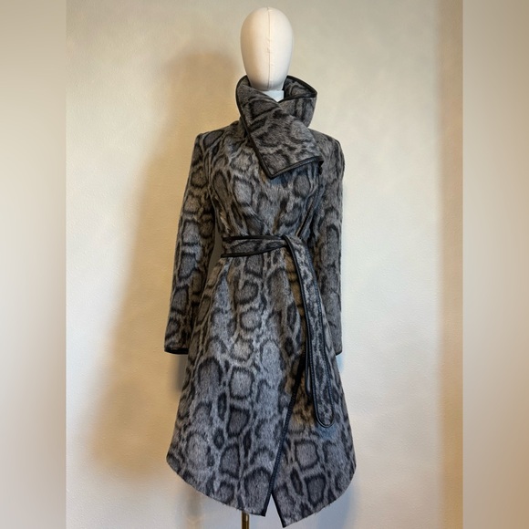Diane Von Furstenberg Jackets & Blazers - DVF Gray Leopard Wool Blend Coat Leather Trim Size - S